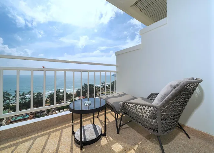 Chic Design & Full Seaview 2Br Karon Condo 16C, Near Beach