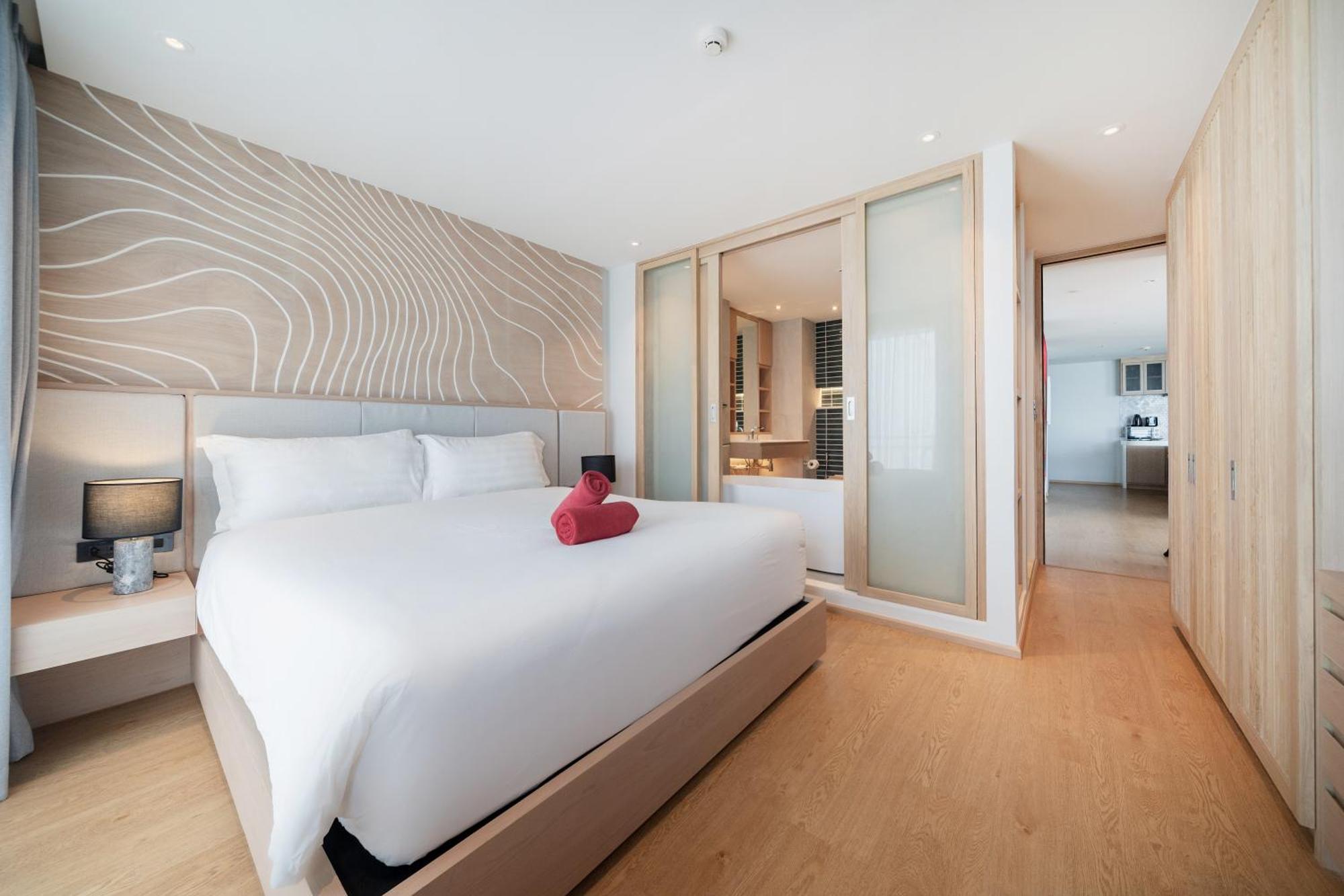 Chic Design & Full Seaview 2br 16c, Near Apartment *