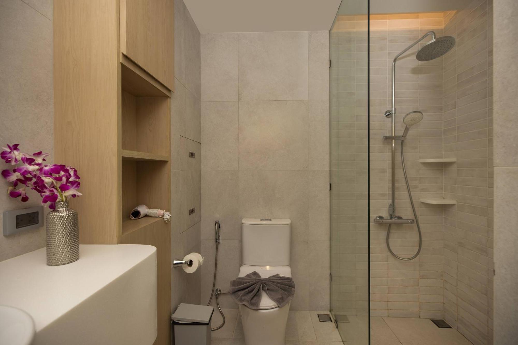 Chic Design & Full Seaview 2br 16c, Near Apartment